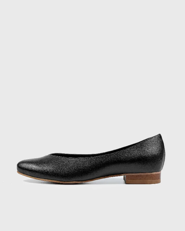 Pumps Black Nopal ballerinas made of cactus leather