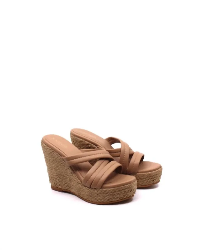 San Vito Wedge In Almond